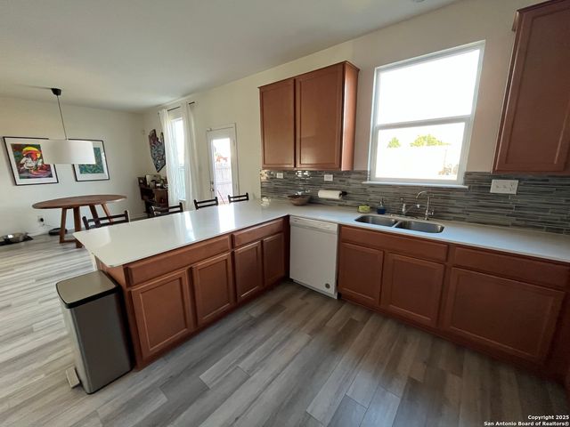 4684 Via Sonoma, Converse, TX 78109