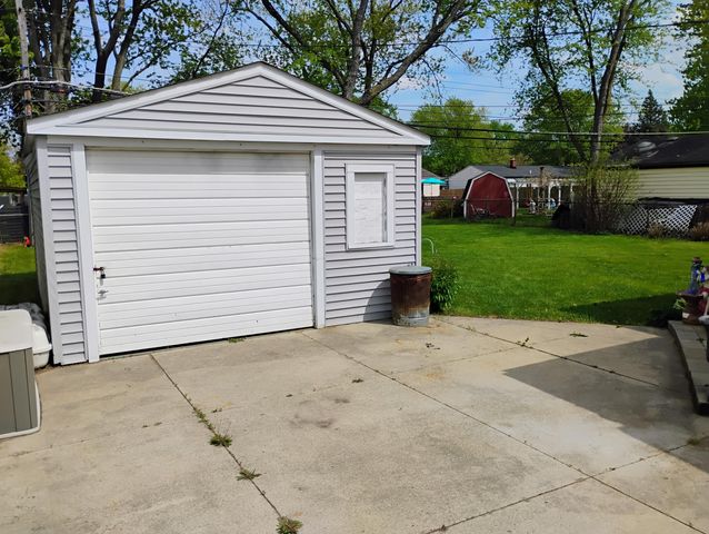 12415 Clinton River Road, Sterling Heights City, MI 48313