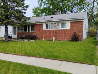 12415 Clinton River Road, Sterling Heights City, MI 48313