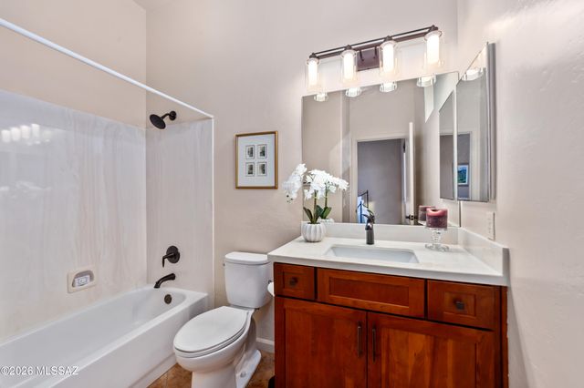 1233 W Portico Drive, Oro Valley, AZ 85755