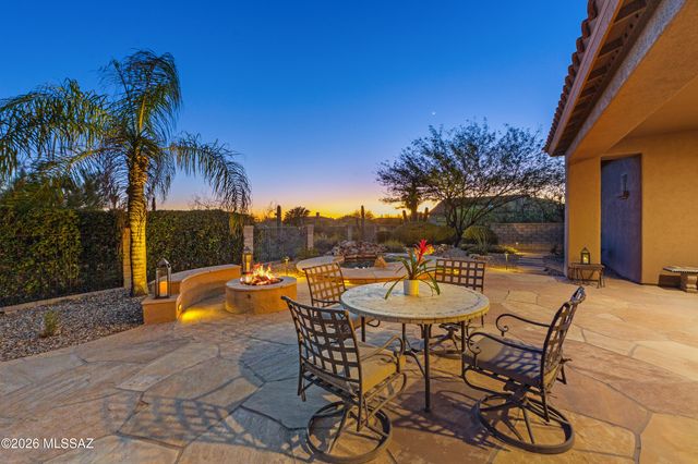 1233 W Portico Drive, Oro Valley, AZ 85755