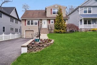 16 Lee Rd, Livingston Twp., NJ 07039