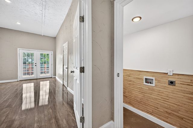 1016 W Hanna Street, Denison, TX 75020