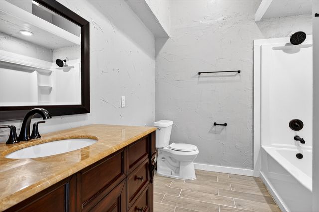 1016 W Hanna Street, Denison, TX 75020