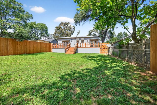 1016 W Hanna Street, Denison, TX 75020