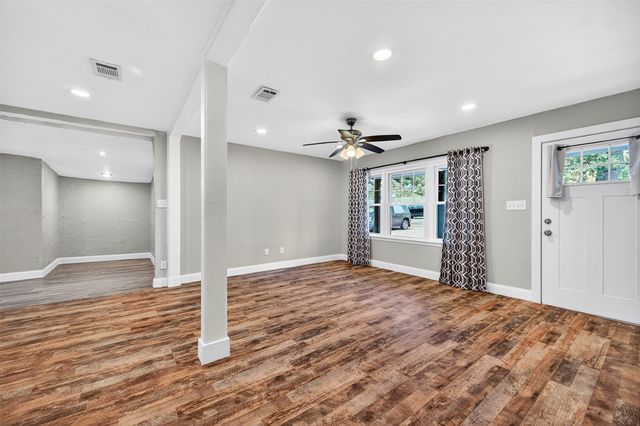 1016 W Hanna Street, Denison, TX 75020