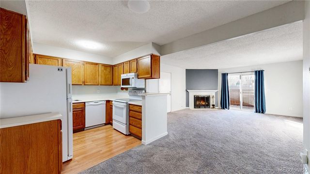 3324 S Ammons Street 103, Lakewood, CO 80227