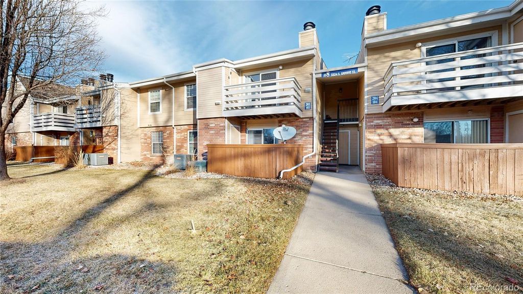 3324 S Ammons Street 103, Lakewood, CO 80227