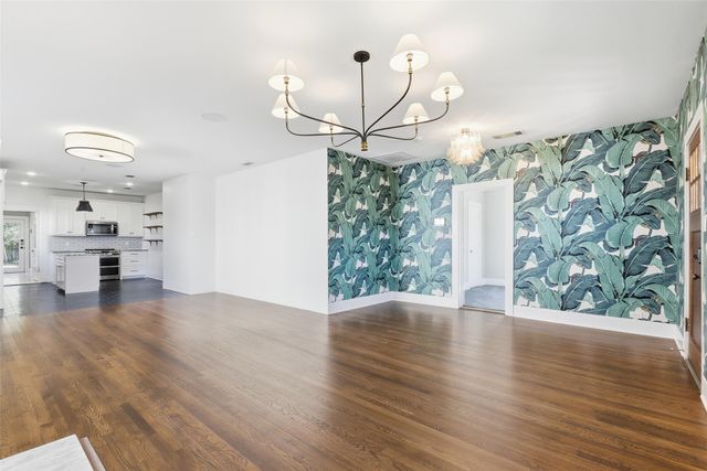 107 Sunset Drive, Cleburne, TX 76033