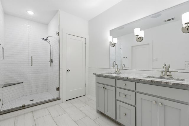 107 Sunset Drive, Cleburne, TX 76033