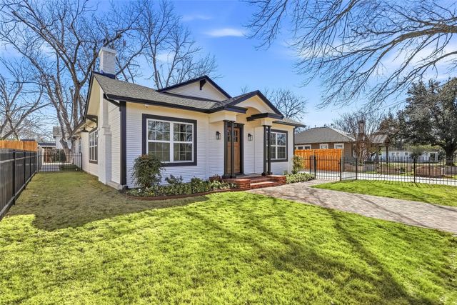 107 Sunset Drive, Cleburne, TX 76033