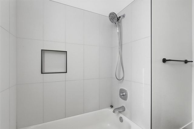 107 Sunset Drive, Cleburne, TX 76033