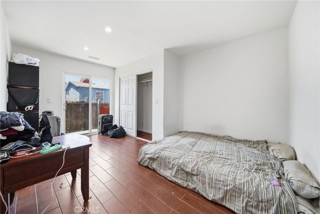 242 W 88th, Los Angeles, CA 90003