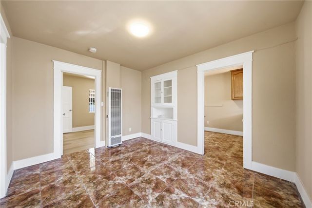 242 W 88th, Los Angeles, CA 90003