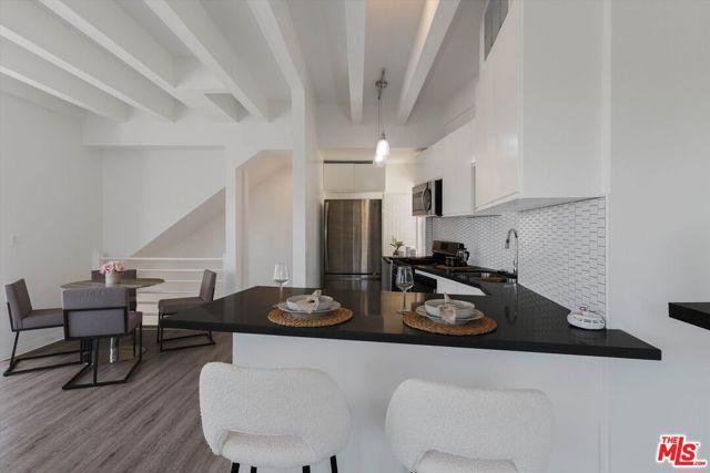 245 Hollister Avenue 1, Santa Monica, CA 90405