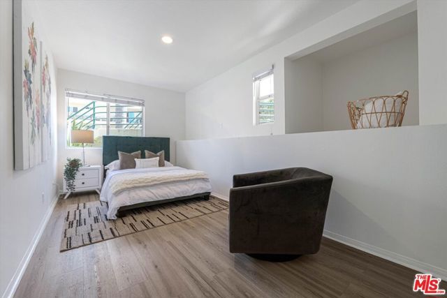 245 Hollister Avenue 1, Santa Monica, CA 90405