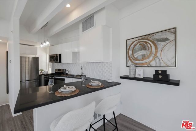 245 Hollister Avenue 1, Santa Monica, CA 90405