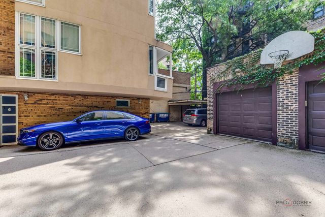 421 W Oakdale Avenue 4, Chicago, IL 60657