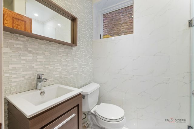 421 W Oakdale Avenue 4, Chicago, IL 60657