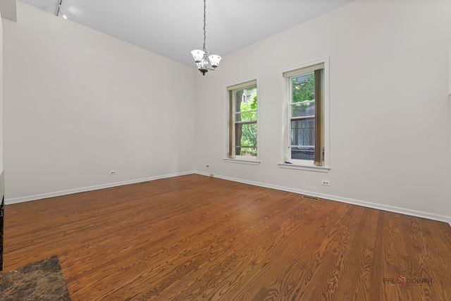 421 W Oakdale Avenue 4, Chicago, IL 60657