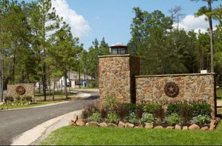 3b-1-76 Winchester Road, Huntsville, TX 77340