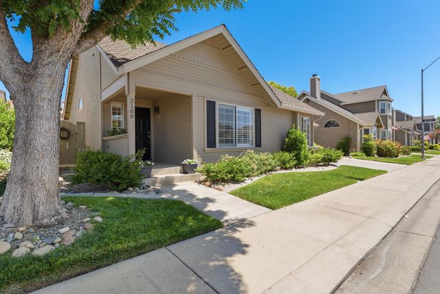 2100 Cobblestone Manor, Modesto, CA 95355