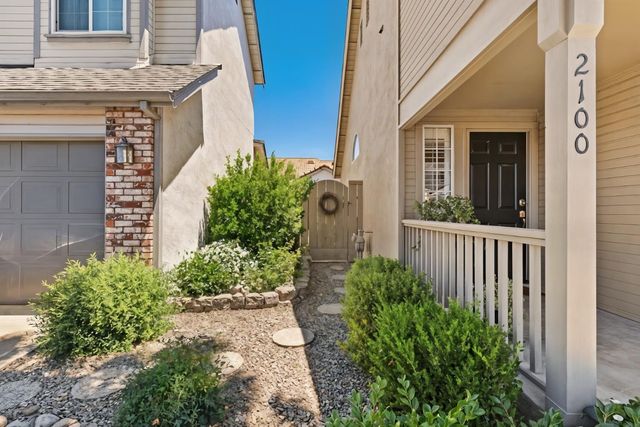 2100 Cobblestone Manor, Modesto, CA 95355