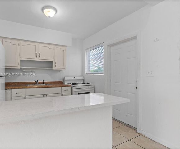 744 85th Street 3, Miami Beach, FL 33141