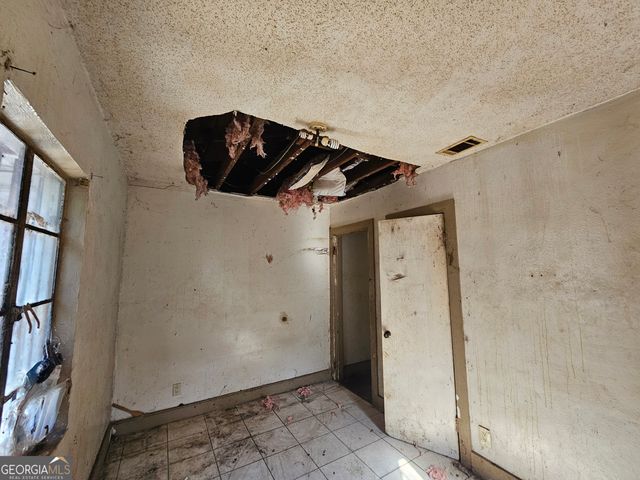 2411 Harden Street, Savannah, GA 31415