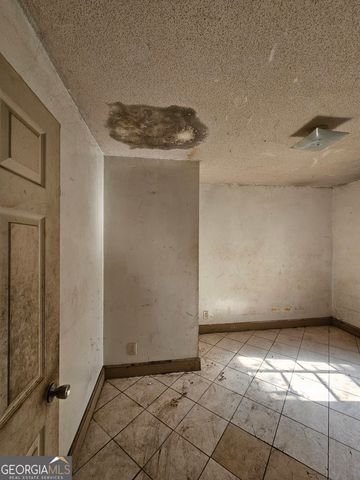 2411 Harden Street, Savannah, GA 31415