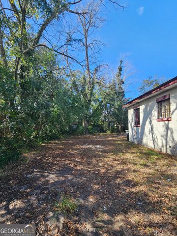 2411 Harden Street, Savannah, GA 31415