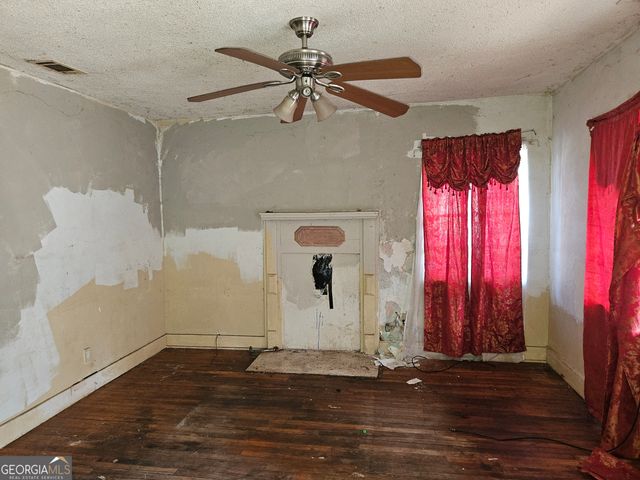 2411 Harden Street, Savannah, GA 31415