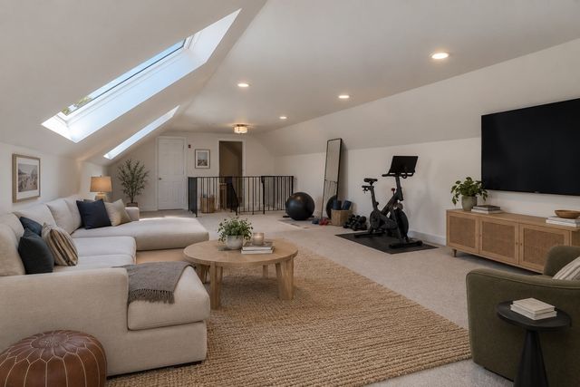 421 Waverley Ave, Newton, MA 02458