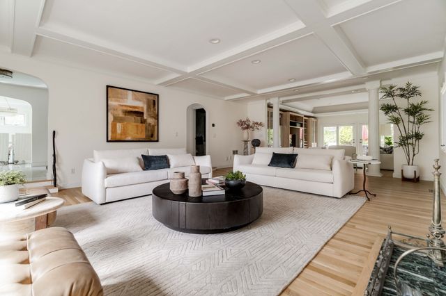 421 Waverley Ave, Newton, MA 02458