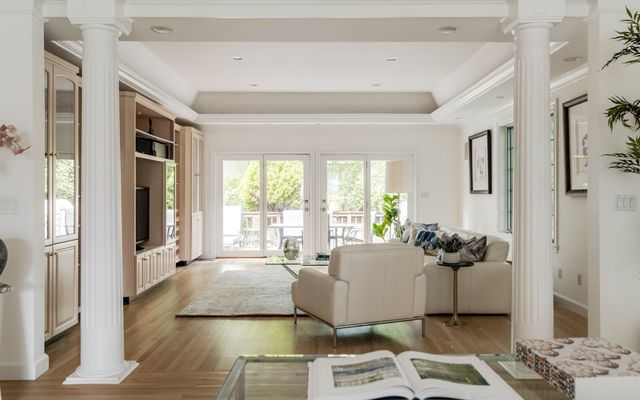 421 Waverley Ave, Newton, MA 02458
