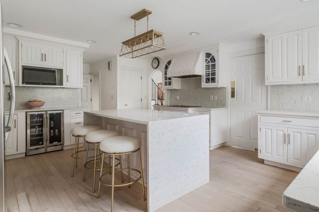 421 Waverley Ave, Newton, MA 02458