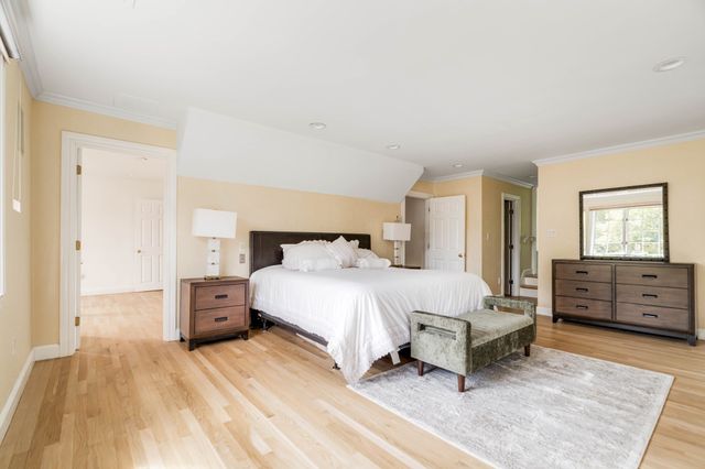 421 Waverley Ave, Newton, MA 02458