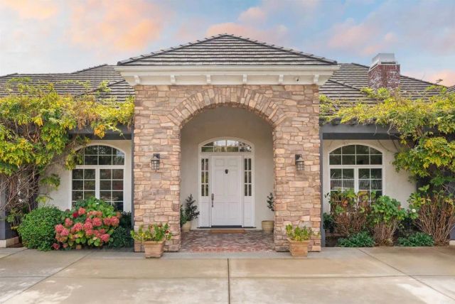 3401 Adams Run, Encinitas, CA 92024