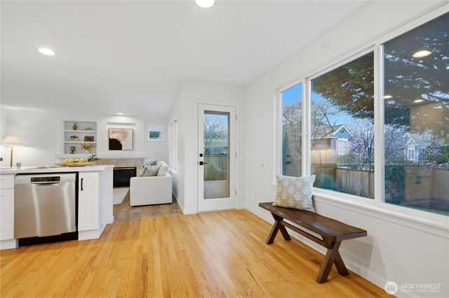 25024 SE 41st Drive, Sammamish, WA 98029