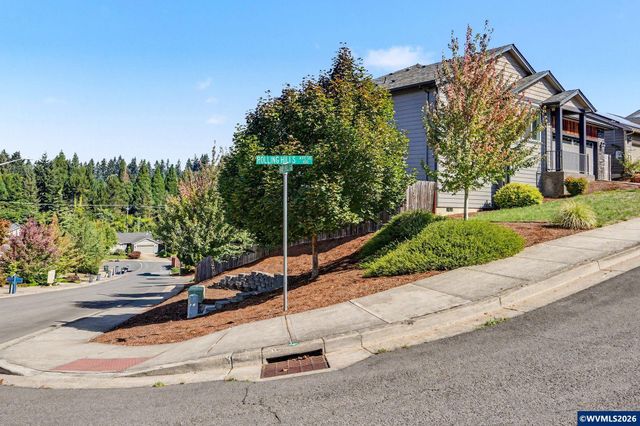 101 Rolling Hills Av SE, Salem, OR 97306