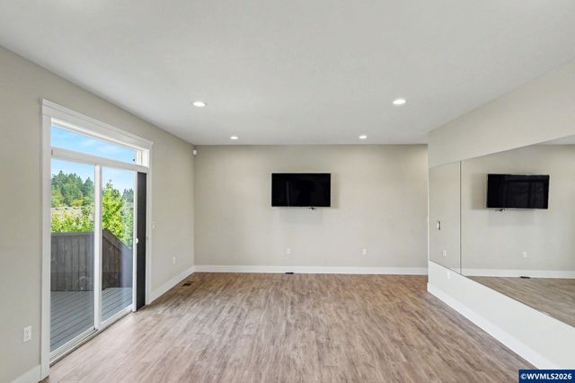101 Rolling Hills Av SE, Salem, OR 97306
