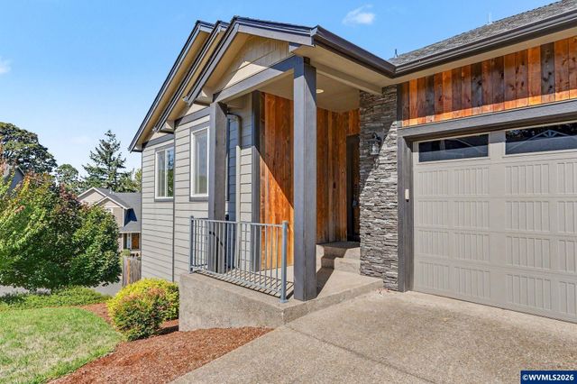 101 Rolling Hills Av SE, Salem, OR 97306
