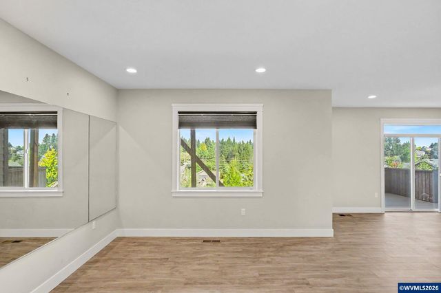 101 Rolling Hills Av SE, Salem, OR 97306