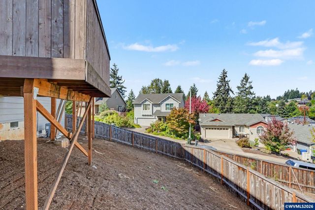 101 Rolling Hills Av SE, Salem, OR 97306