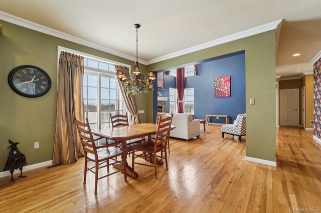 32 Mansion Ridge Boulevard, Monroe, NY 10950