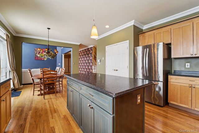 32 Mansion Ridge Boulevard, Monroe, NY 10950