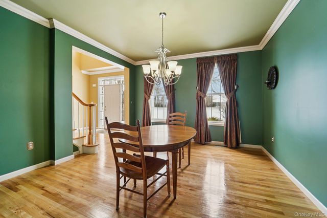 32 Mansion Ridge Boulevard, Monroe, NY 10950