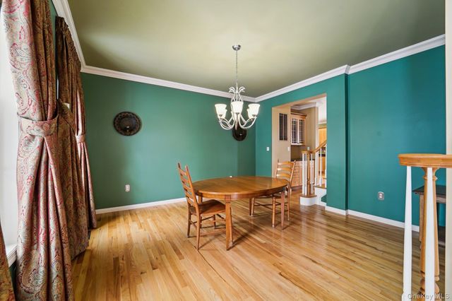 32 Mansion Ridge Boulevard, Monroe, NY 10950