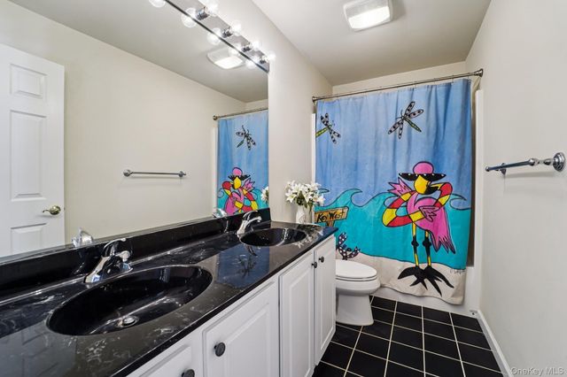 32 Mansion Ridge Boulevard, Monroe, NY 10950