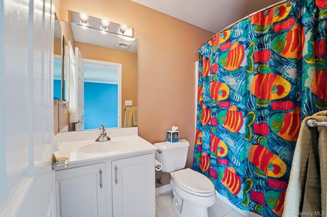 32 Mansion Ridge Boulevard, Monroe, NY 10950